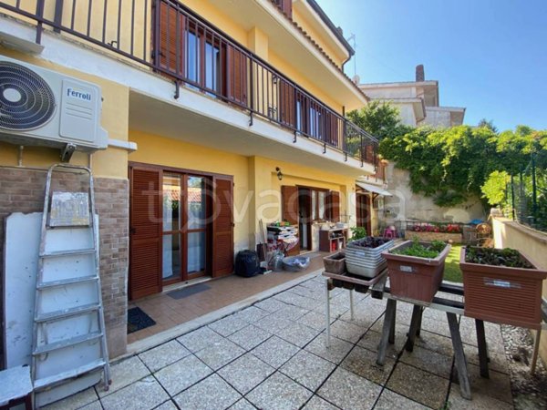 casa indipendente in vendita a Morlupo