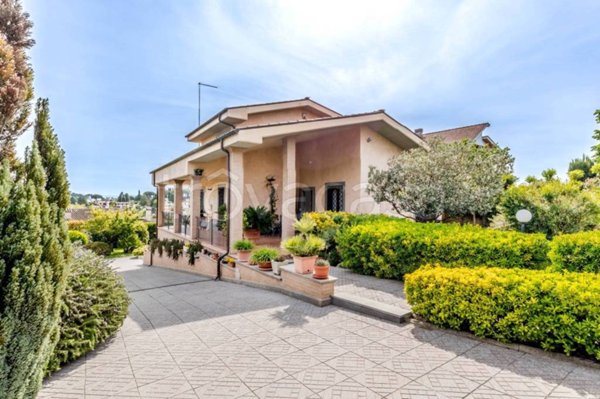 casa indipendente in vendita a Morlupo