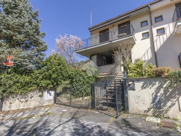 casa indipendente in vendita a Morlupo