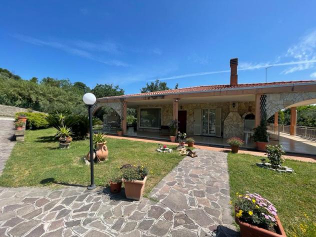 casa indipendente in vendita a Morlupo