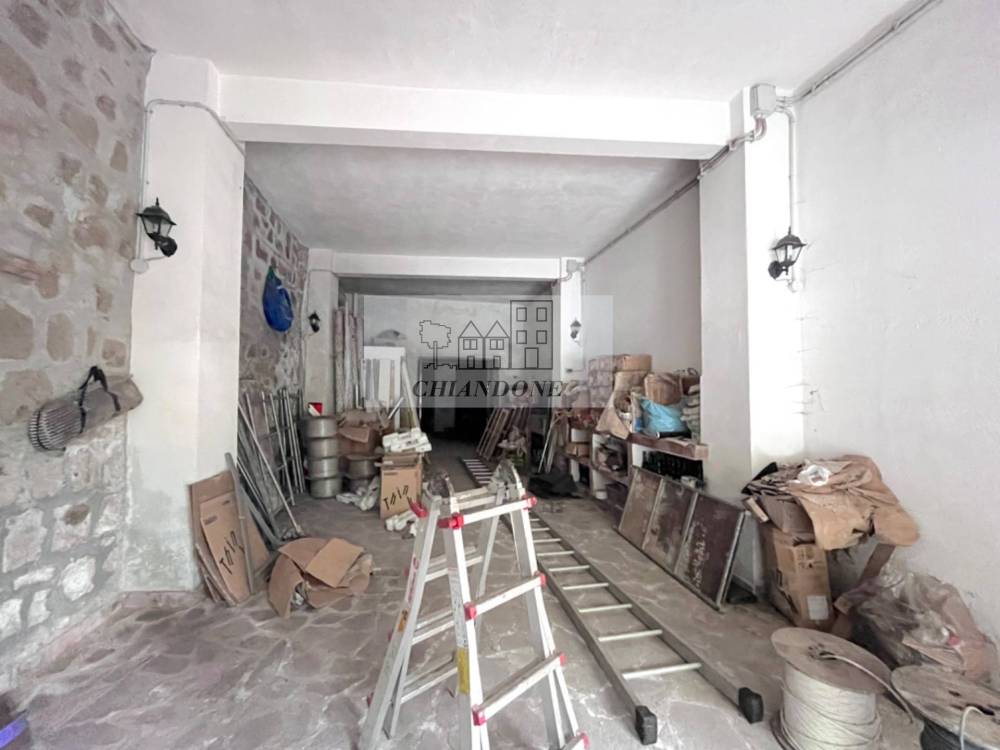 locale di sgombero in vendita a Morlupo