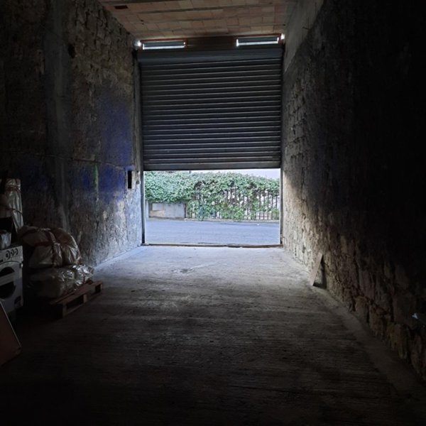 locale di sgombero in vendita a Morlupo