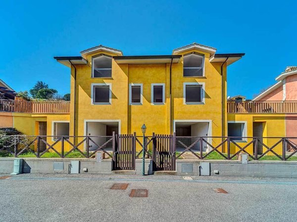 casa indipendente in vendita a Morlupo