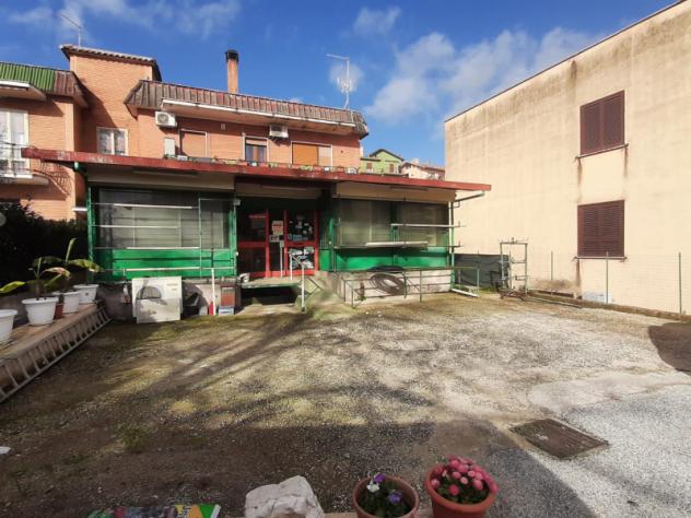 negozio in vendita a Morlupo