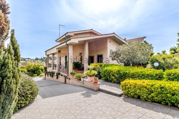 casa indipendente in vendita a Morlupo