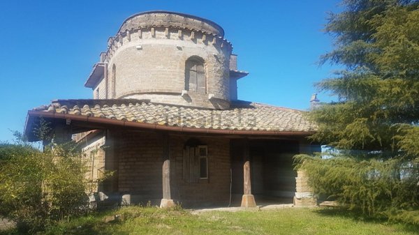 pentavano in vendita a Morlupo