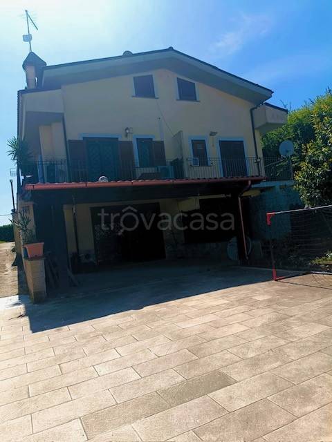 casa indipendente in vendita a Morlupo