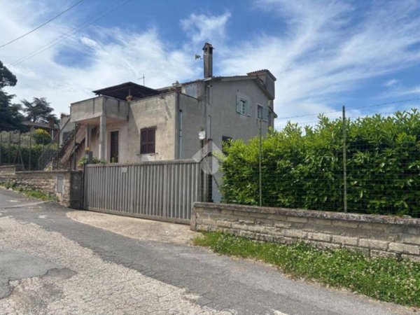 appartamento in vendita a Morlupo
