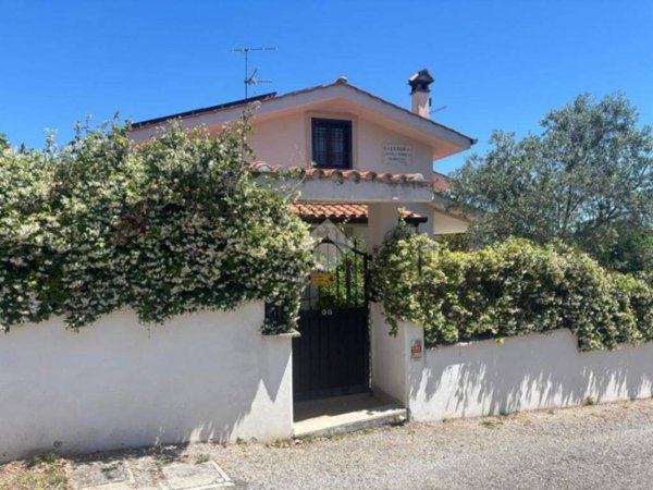 casa indipendente in vendita a Morlupo