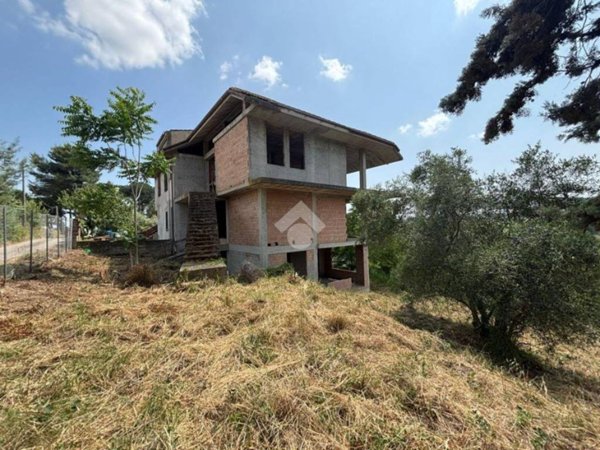 casa indipendente in vendita a Morlupo