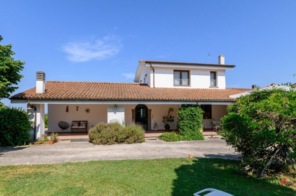 casa indipendente in vendita a Morlupo