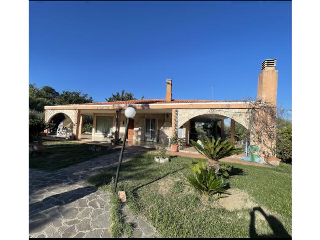 casa indipendente in vendita a Morlupo