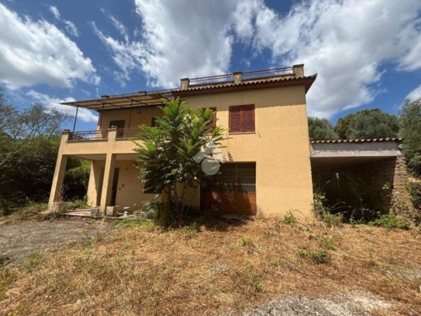 casa indipendente in vendita a Morlupo