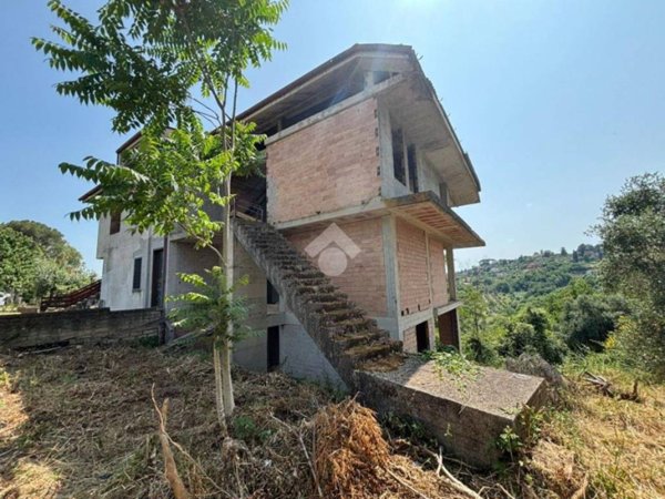 casa indipendente in vendita a Morlupo