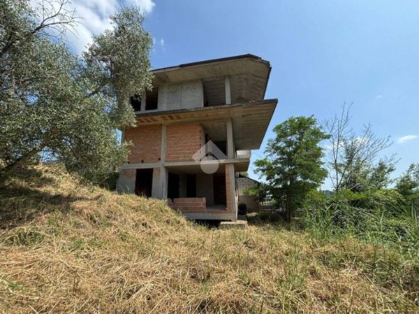 casa indipendente in vendita a Morlupo
