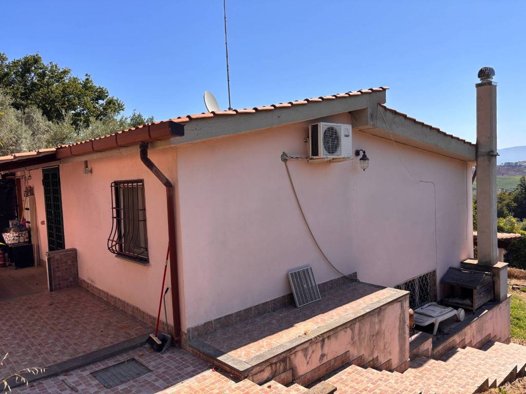 casa indipendente in vendita a Morlupo