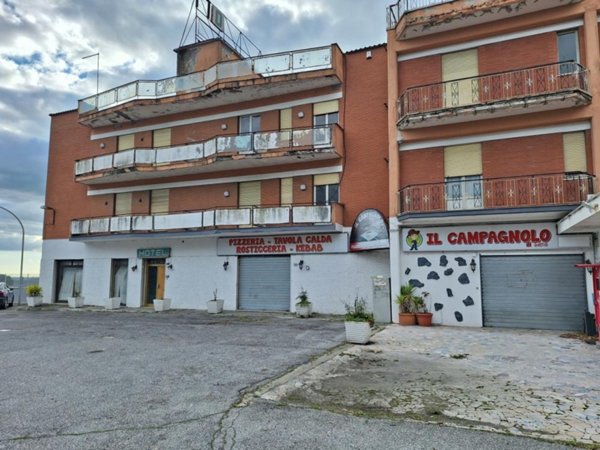 negozio in vendita a Morlupo