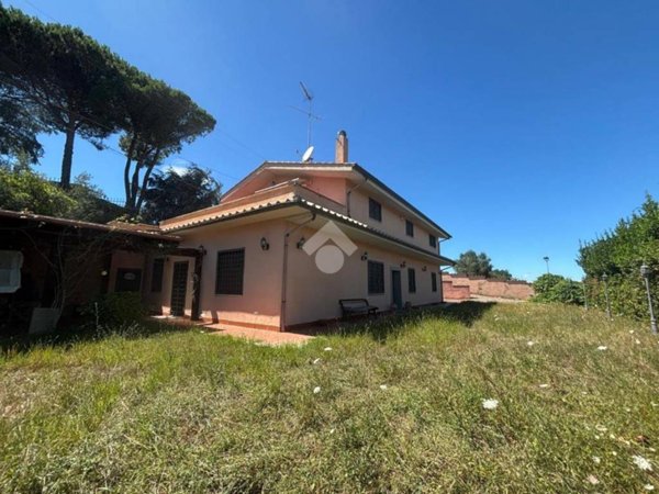 casa indipendente in vendita a Morlupo