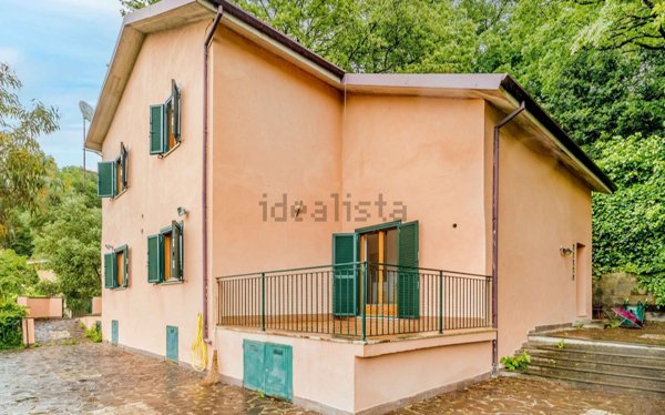 casa indipendente in vendita a Morlupo