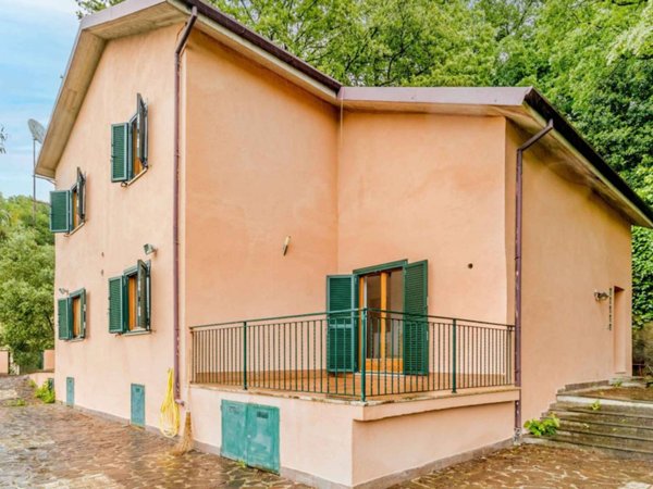 casa indipendente in vendita a Morlupo
