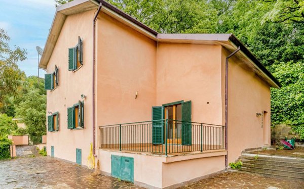 casa indipendente in vendita a Morlupo