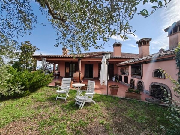 casa indipendente in vendita a Morlupo