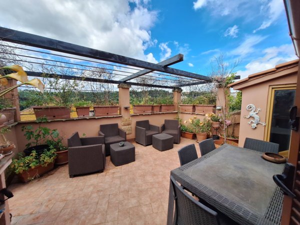 casa indipendente in vendita a Morlupo