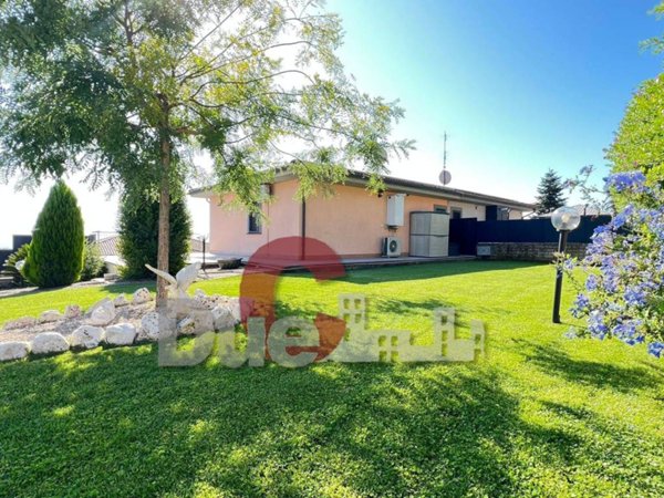 casa indipendente in vendita a Morlupo