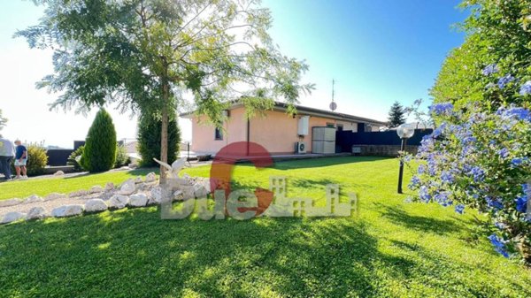 casa indipendente in vendita a Morlupo