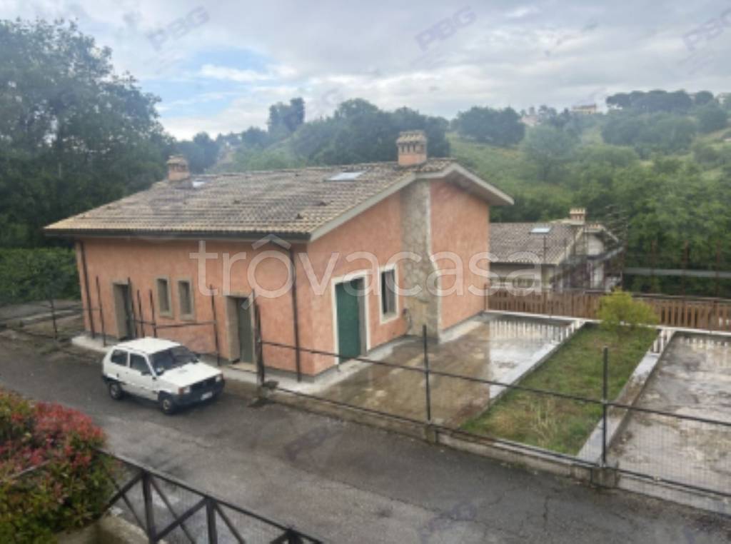 casa indipendente in vendita a Morlupo