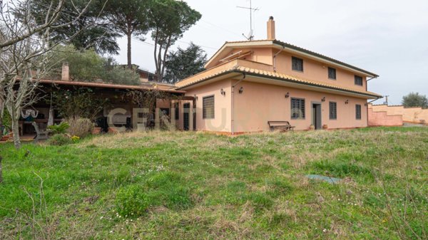 casa indipendente in vendita a Morlupo