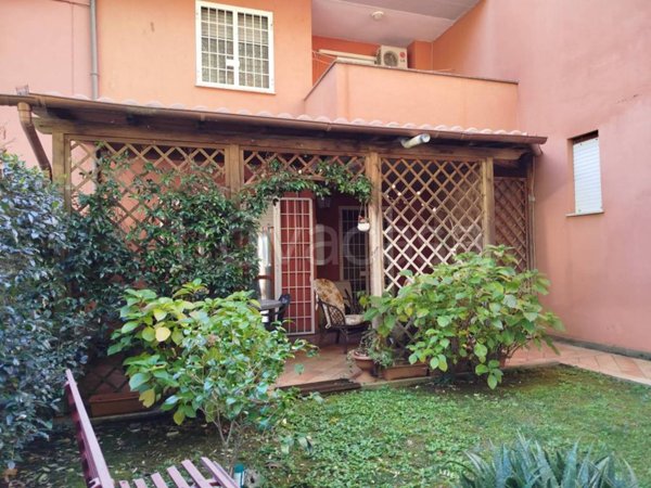 casa indipendente in vendita a Morlupo