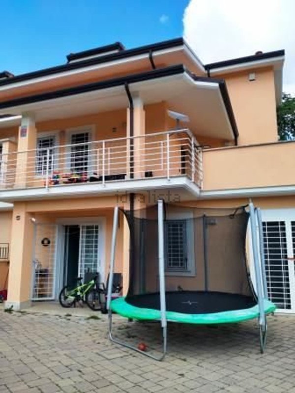 casa indipendente in vendita a Morlupo