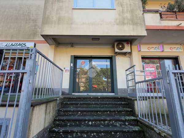 negozio in vendita a Morlupo