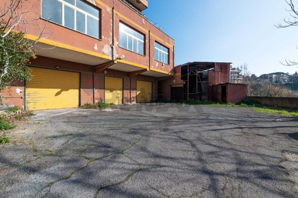 locale di sgombero in vendita a Morlupo