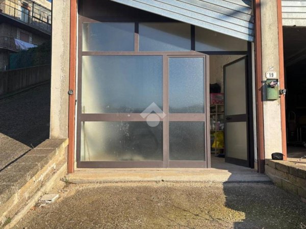 negozio in vendita a Morlupo