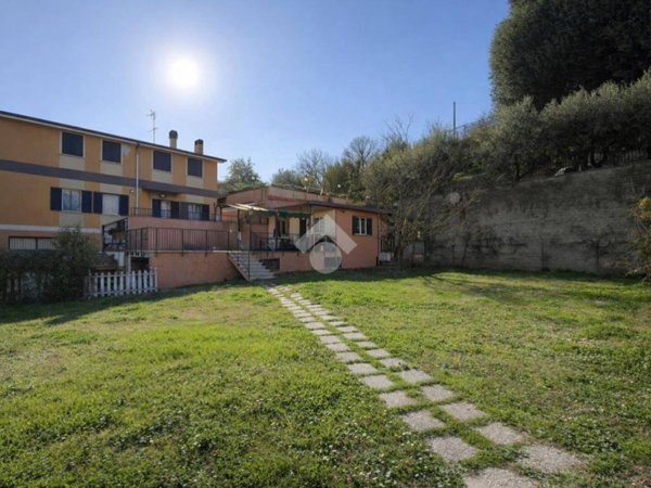 casa indipendente in vendita a Morlupo