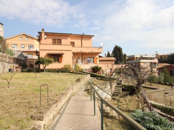 casa indipendente in vendita a Morlupo