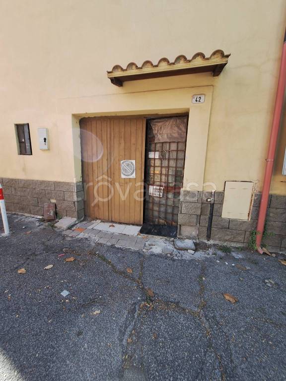locale di sgombero in vendita a Morlupo