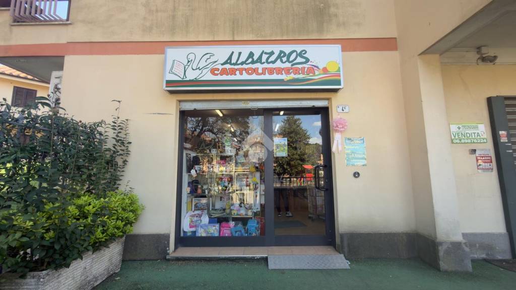 negozio in vendita a Morlupo