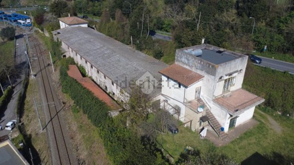 locale di sgombero in vendita a Morlupo