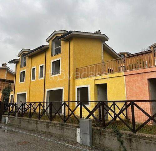 casa indipendente in vendita a Morlupo