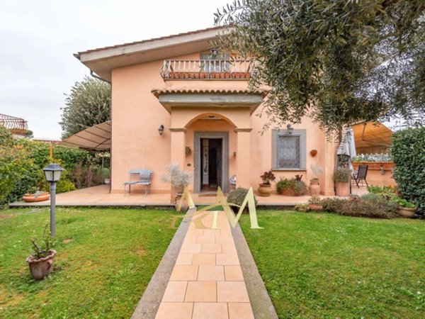 casa indipendente in vendita a Morlupo