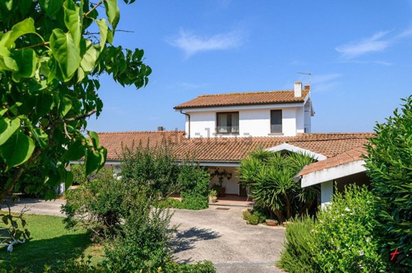 casa indipendente in vendita a Morlupo