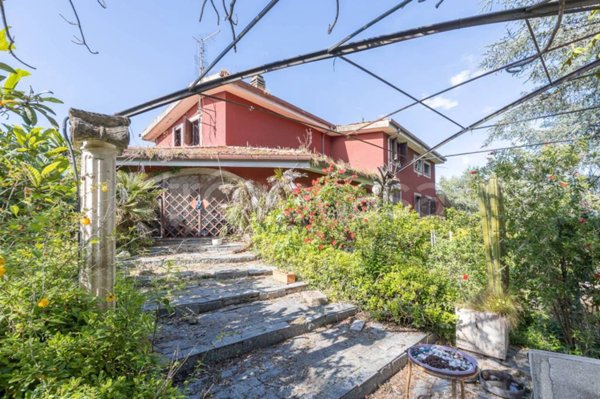 casa indipendente in vendita a Morlupo