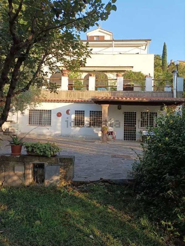casa indipendente in vendita a Morlupo
