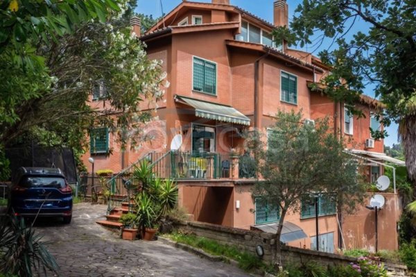 casa indipendente in vendita a Morlupo