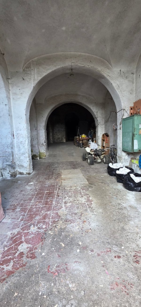locale di sgombero in vendita a Morlupo