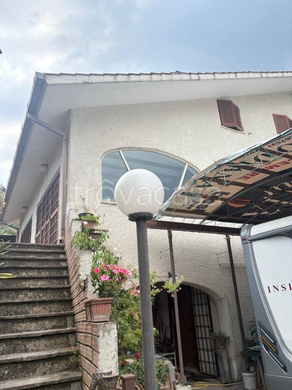 casa indipendente in vendita a Morlupo