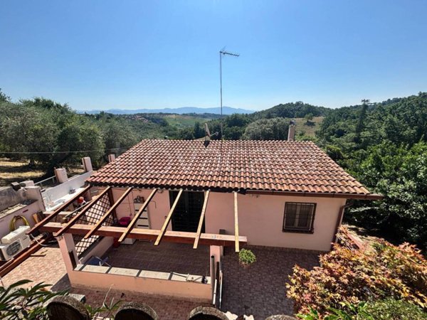 casa indipendente in vendita a Morlupo